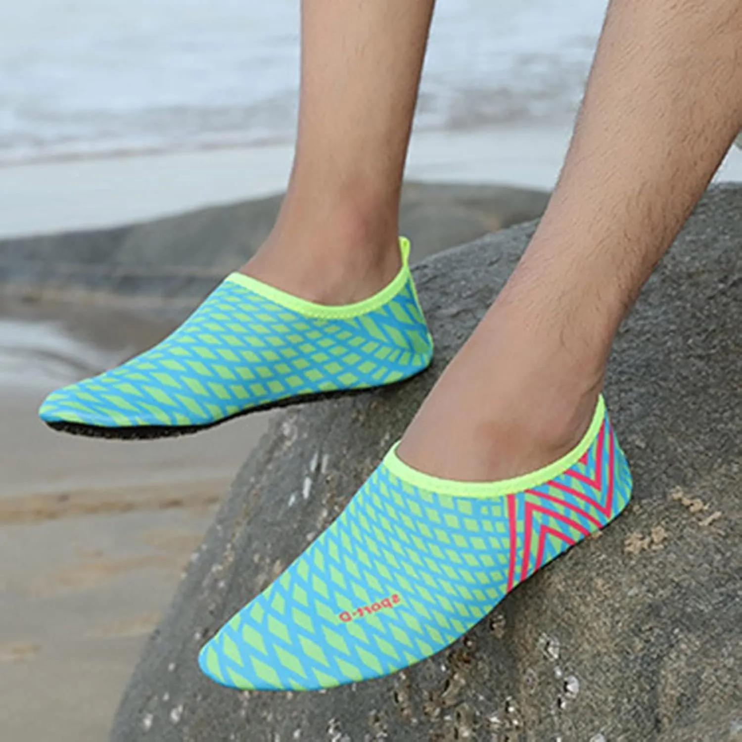 Quick Dry Aqua Water Shoes for Men Women Barefoot Swim Beach Pool Surf Hiking Kayaking Diving Yoga Sports Lightweight Breathable Socks