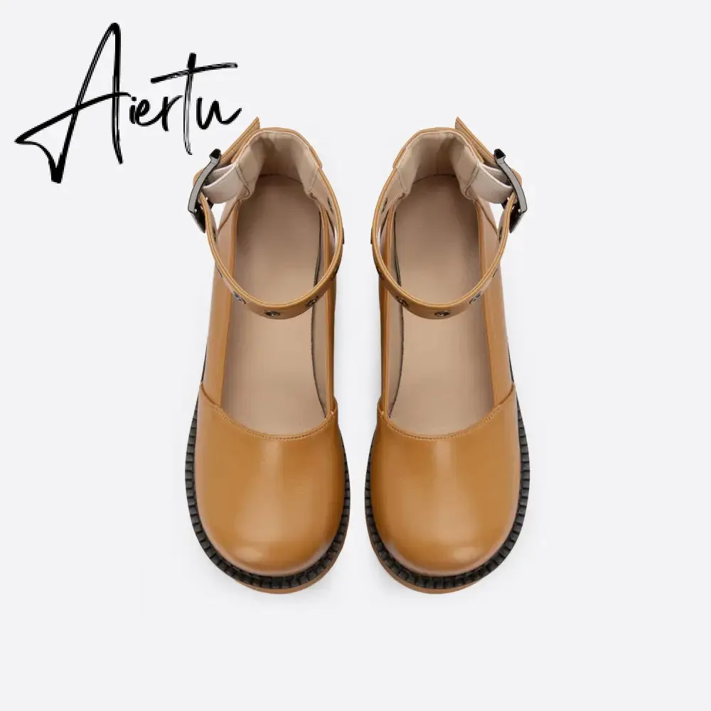 Women Chunky Heel Line Platform Pumps