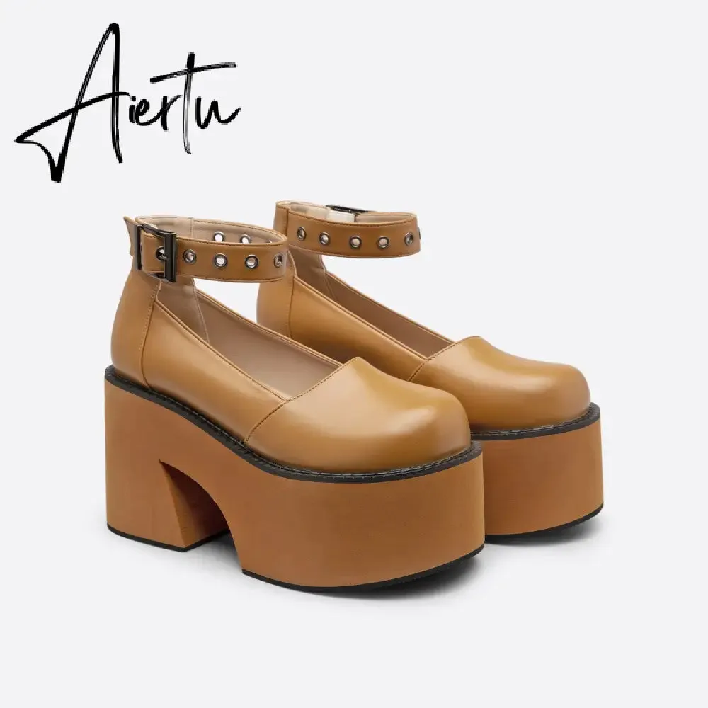 Women Chunky Heel Line Platform Pumps